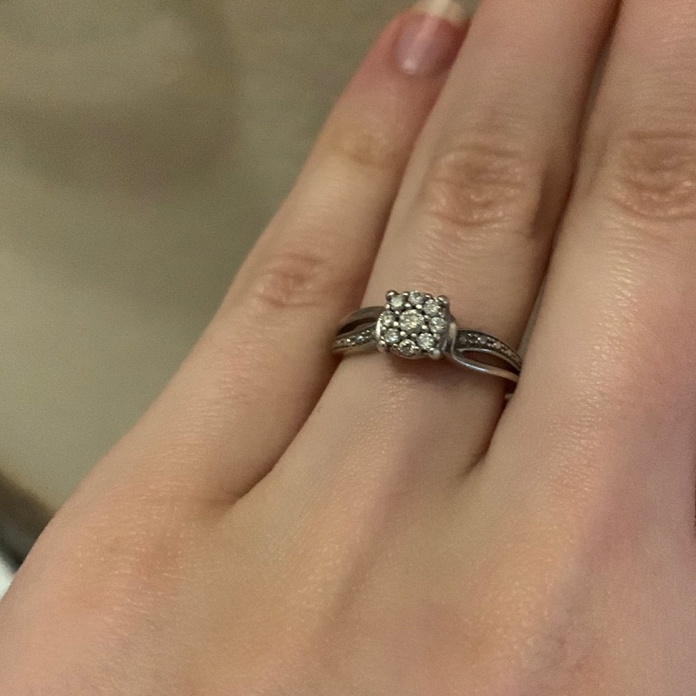 Engagement ring. Size 5.5.